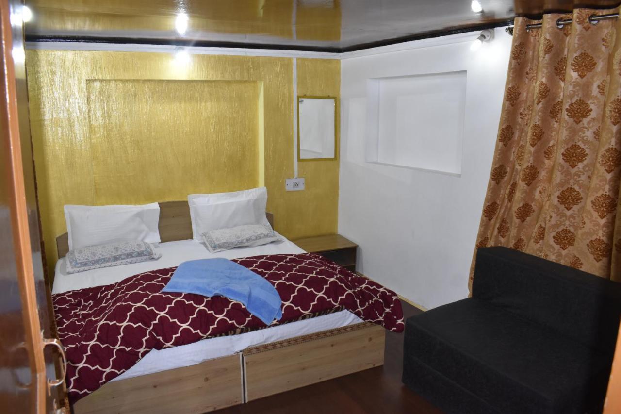 Mir Guest House Пахалгам Экстерьер фото